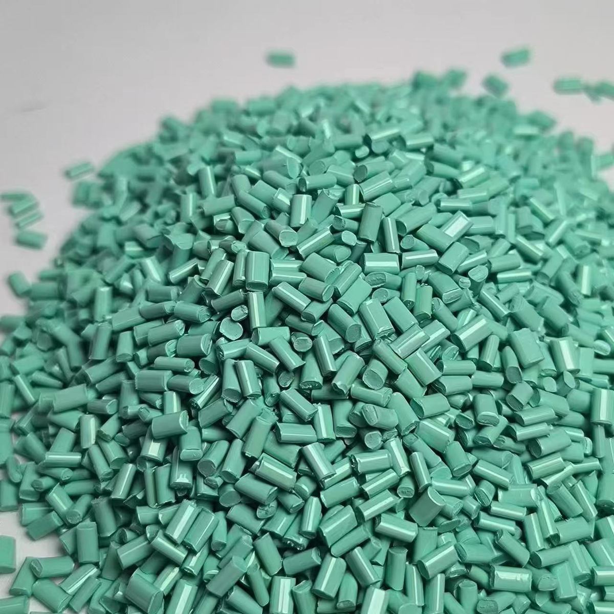 Injection Green Masterbatch